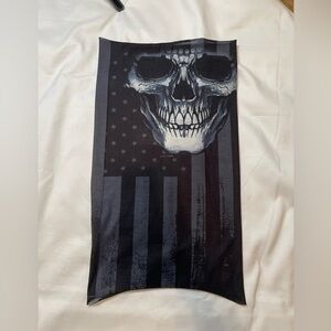 Unbranded size OS black skull mask